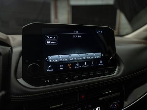 Used 2023 Nissan Rogue SL w/ SL Premium Package image 26