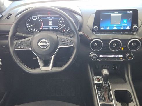 Used 2025 Nissan Sentra SR FWD image 19