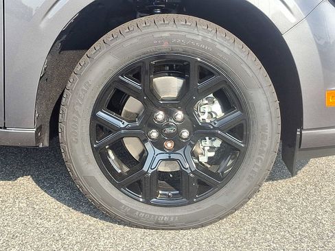 New 2025 Ford Maverick Lobo image 7