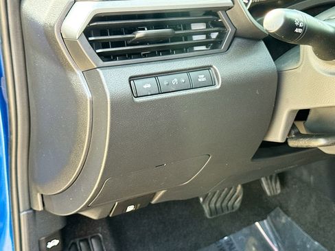 Used 2025 Nissan Altima 2.5 SR AWD/4WD image 17