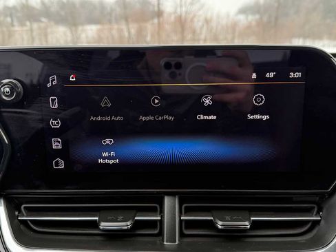 Used 2024 Chevrolet Trax RS w/ Driver Confidence Package image 22