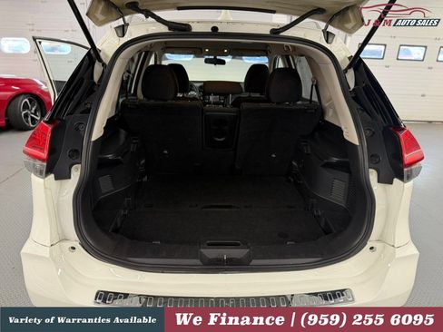 Used 2017 Nissan Rogue S w/ S Appearance Package AWD/4WD image 28