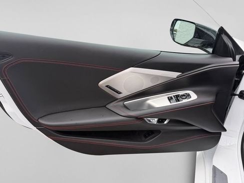 Used 2021 Chevrolet Corvette Stingray Premium Cpe w/ Z51 Performance Package RWD image 13