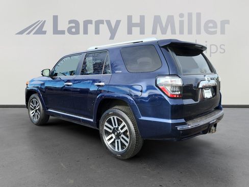 Used 2016 Toyota 4Runner Limited image 3