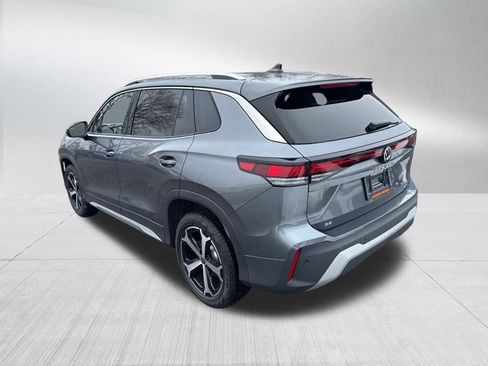 New 2026 Volkswagen Tiguan SE image 3