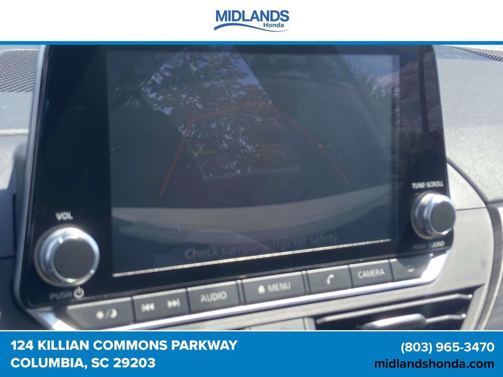 Used 2025 Nissan Altima 2.5 SV FWD image 25