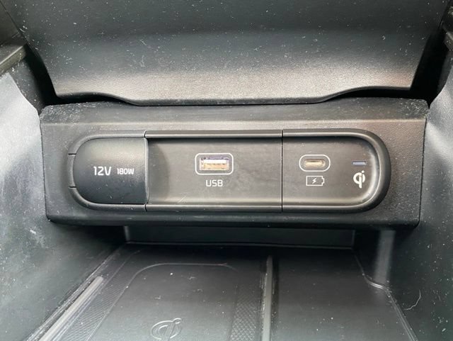 Used 2025 Kia Telluride S FWD image 27
