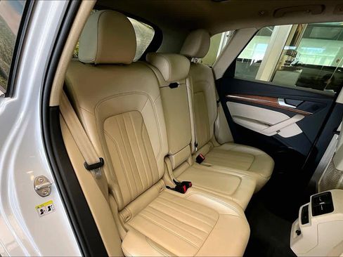 Certified 2023 Audi Q5 2.0T Premium w/ Convenience Package image 20
