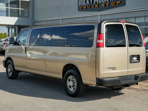 Used 2013 Chevrolet Express 3500 LS image 10
