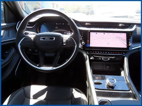 New 2026 Jeep Grand Cherokee Limited AWD/4WD image 11