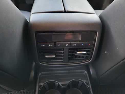 Used 2023 MAZDA CX-9 Touring image 29