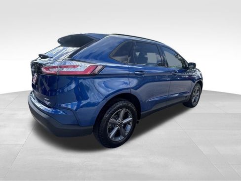 Used 2023 Ford Edge SEL w/ Sport Appearance Package image 4