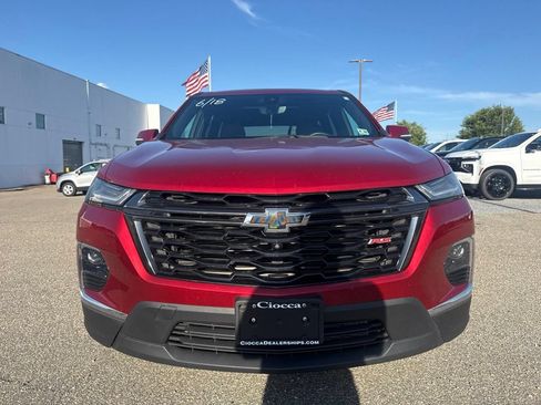 Used 2023 Chevrolet Traverse RS AWD/4WD image 3