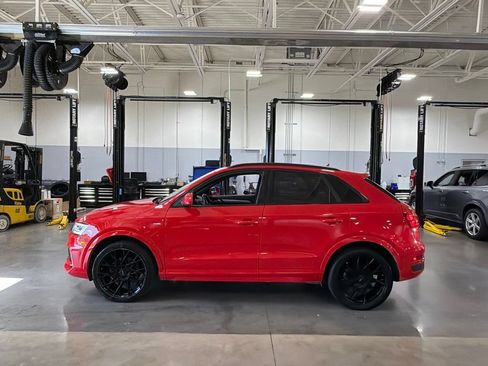 Used 2018 Audi Q3 2.0T Premium Plus w/ Premium Plus Package AWD/4WD image 19