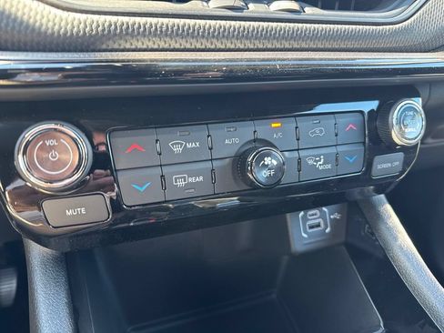 New 2026 Jeep Compass Limited AWD/4WD image 13