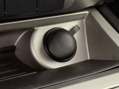 Used 2012 Ford Fusion SE image 24