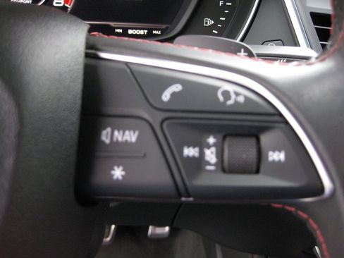 Used 2018 Audi SQ5 Prestige w/ Prestige Package image 18