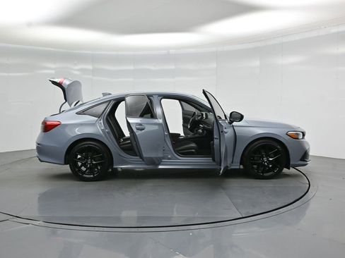 Used 2022 Honda Civic Sport image 4