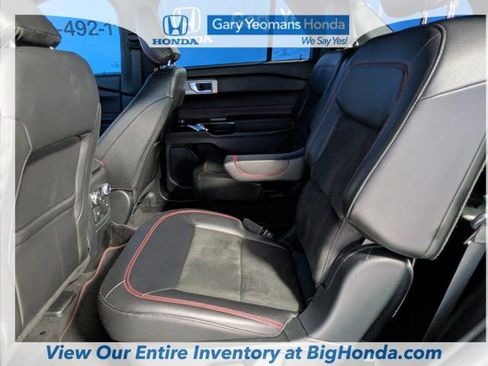 Used 2023 Ford Explorer ST-Line w/ Class IV Trailer Tow Package image 15