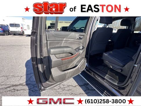 Used 2018 GMC Yukon XL SLE w/ SLE Value Package image 18