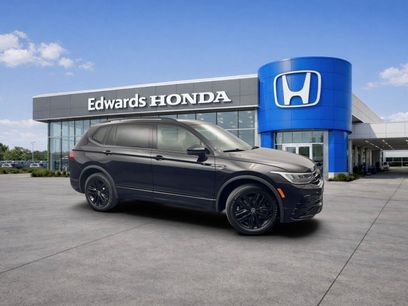 Used 2022 Volkswagen Tiguan SE R-Line