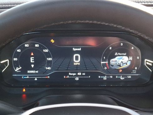 Used 2024 GMC Yukon Denali image 23