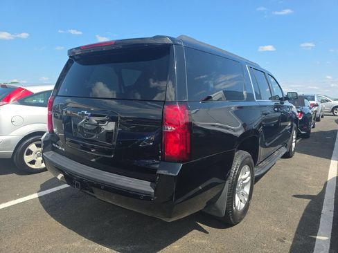 Used 2020 Chevrolet Suburban LS w/ Max Trailering Package AWD/4WD image 3