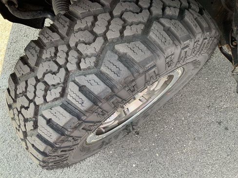 Used 2014 Toyota Tundra SR5 w/ TRD Off Road Package image 17