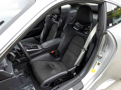 Certified 2025 Porsche 911 Turbo S AWD/4WD image 5
