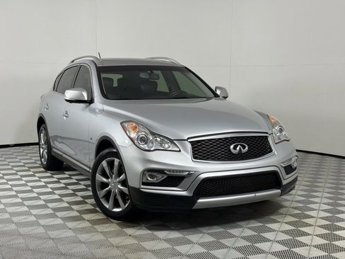 Used 2017 INFINITI QX50 2WD w/ Premium Plus Package image 2