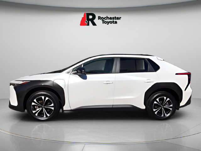Used 2024 Toyota bZ4X AWD w/ Weather Package image 4