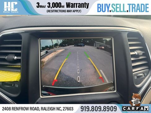 Used 2017 Jeep Grand Cherokee Limited image 23