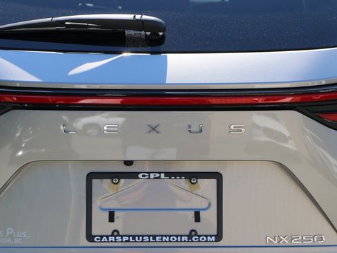 Used 2024 Lexus NX 250 FWD w/ Towing Package (2000 Lbs) image 5