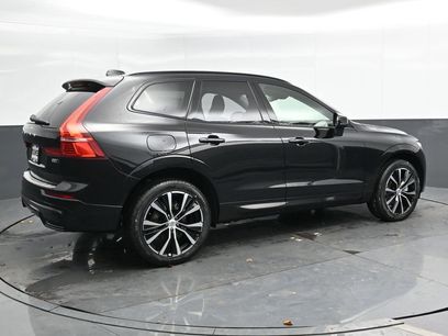 New 2025 Volvo XC60 B5 Plus w/ Protection Package Premier