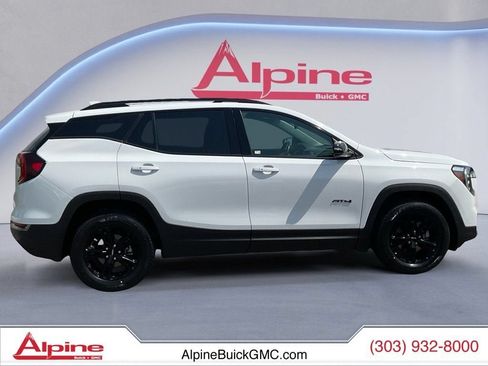 Used 2024 GMC Terrain AT4 AWD/4WD image 6