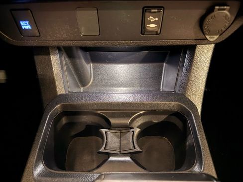 Used 2019 Toyota Tacoma SR w/ SR Convenience Package image 23