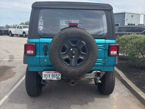 Used 2019 Jeep Wrangler Unlimited Sport image 5