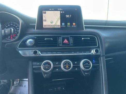 Used 2019 Genesis G70 2.0T Advanced w/ Sport Package image 18