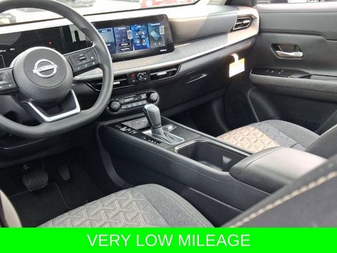 Used 2026 Nissan Kicks SV w/ SV Premium Package AWD/4WD image 14