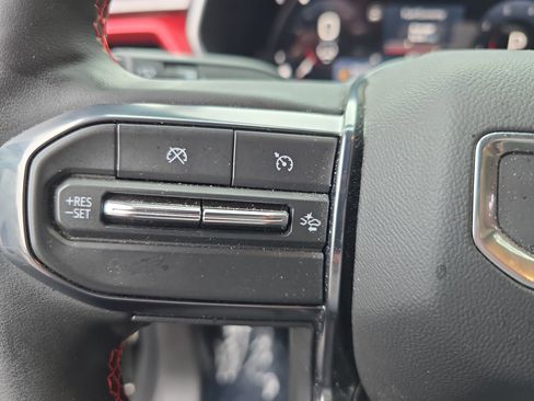 Used 2024 GMC Canyon AT4X image 16