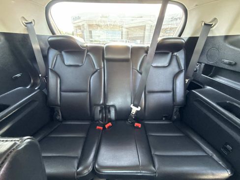 Used 2025 Kia Telluride S AWD/4WD image 16