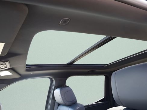 New 2026 Toyota Tundra Platinum AWD/4WD image 13