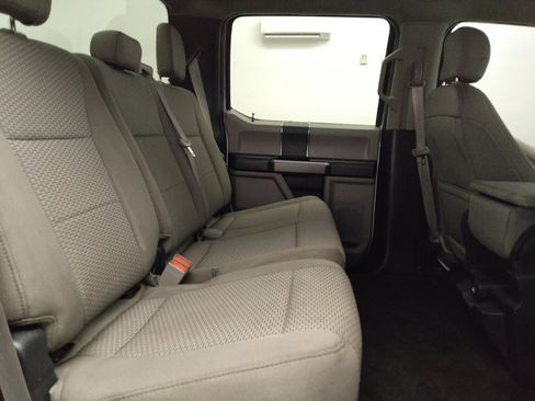 Used 2018 Ford F150 XLT AWD/4WD image 19