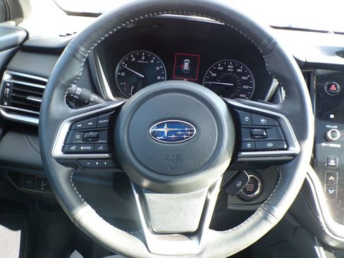 Used 2023 Subaru Outback Limited AWD/4WD image 10