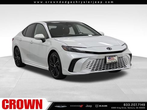 Used 2025 Toyota Camry XSE image 1