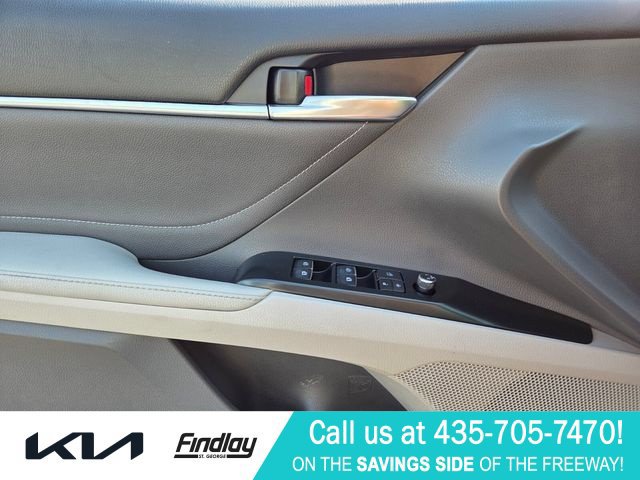 Used 2018 Toyota Camry XSE FWD image 17
