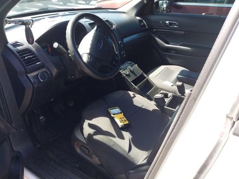 Used 2017 Ford Explorer 4WD Police Interceptor image 5