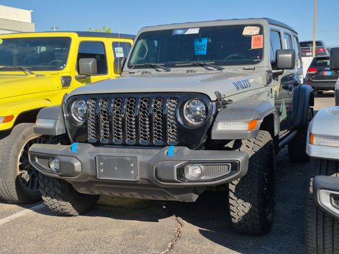 Used 2023 Jeep Wrangler Unlimited w/ Cold Weather Group AWD/4WD image 11