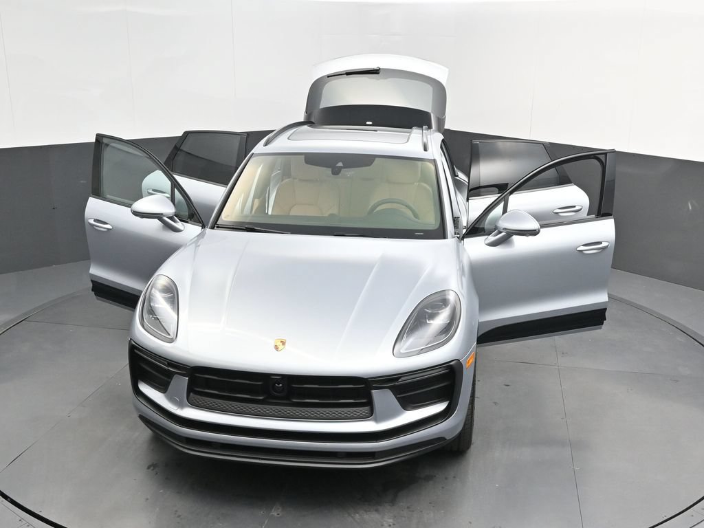 New 2026 Porsche Macan AWD/4WD image 45