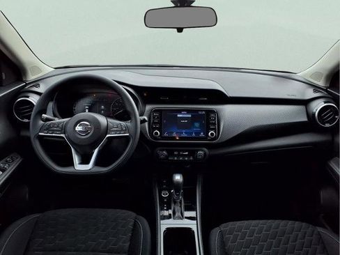 Certified 2021 Nissan Kicks SV FWD image 13